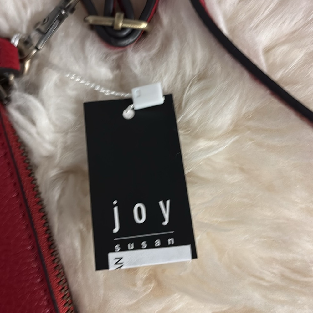 Red Leather crossbody or clutch - Picture 3 of 6